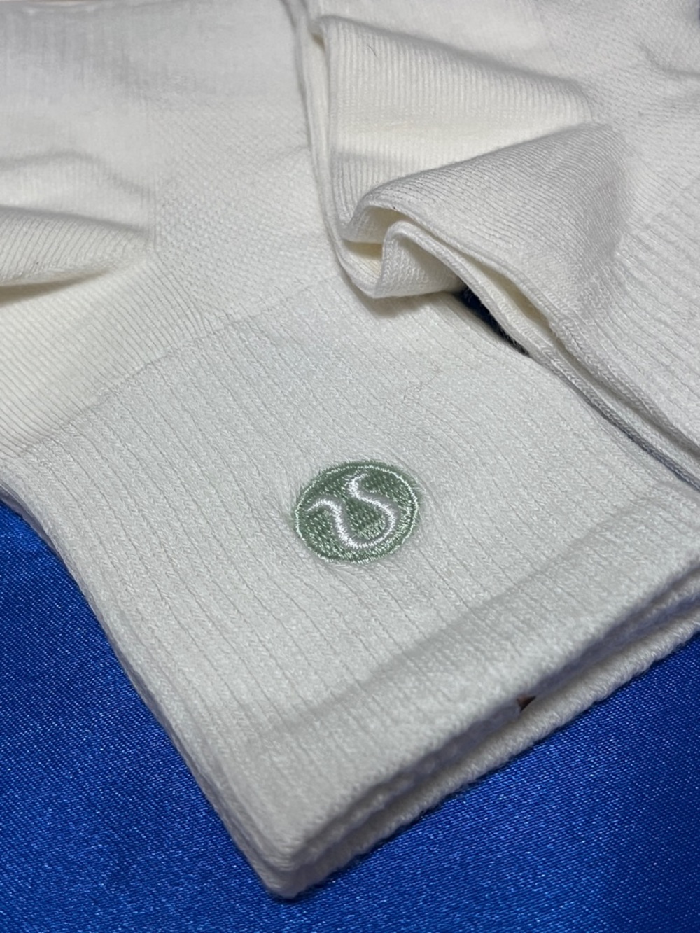 lululemon athletica Daily Stride Crew Socks 2 Pack - Picture 2 of 4